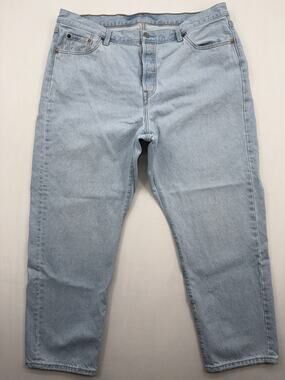 Levi’s 501 Original Fit jeans Fly Button Women’s light wash denim. 18W M